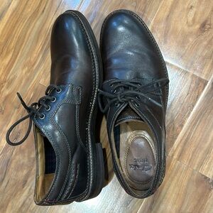 New Clarks leather shoes